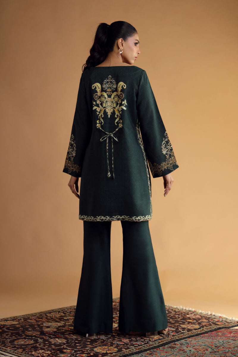 Shamaeel Ansari | Essentials 25 | DC-07