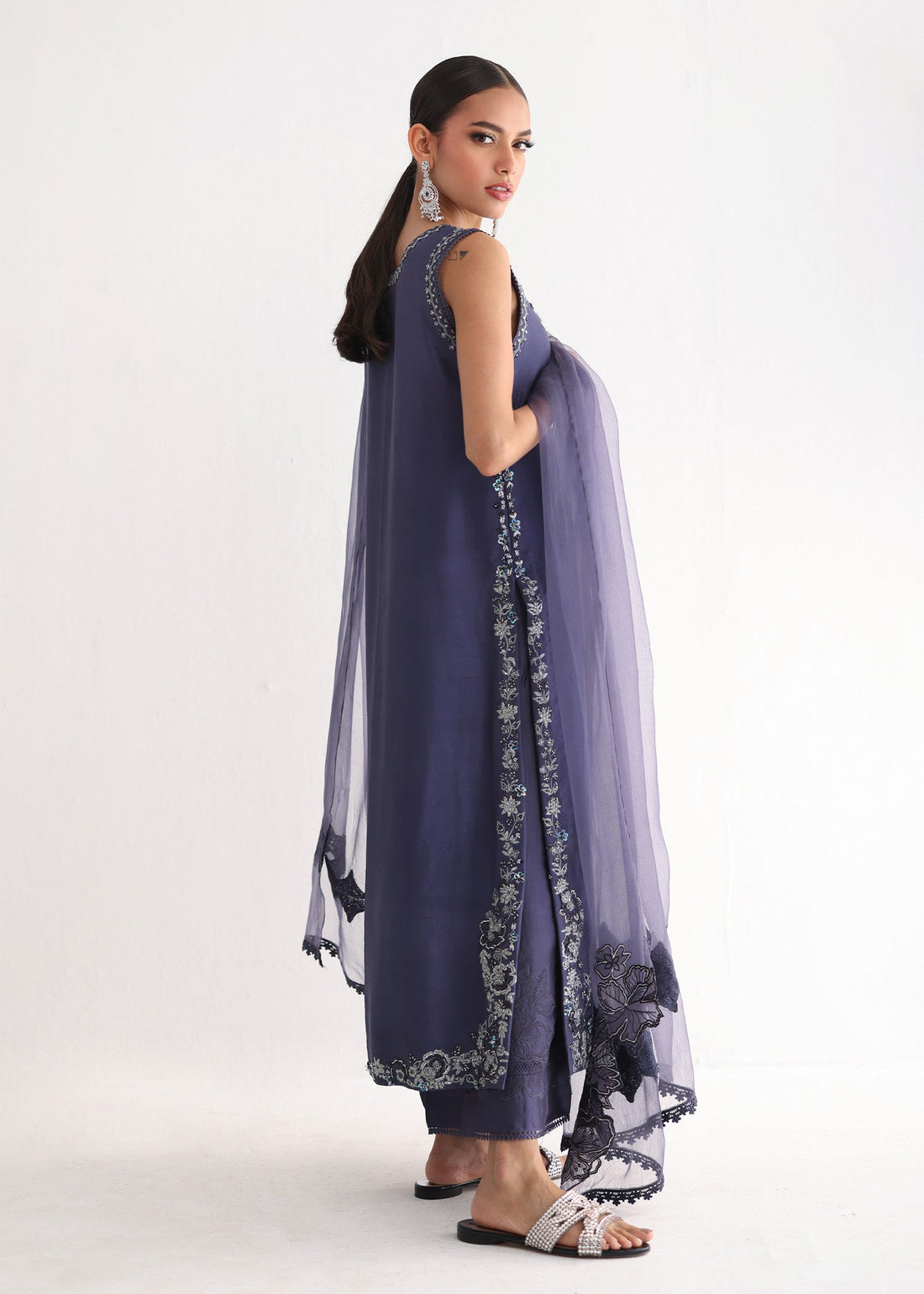 Umsha | Luxury Pret | CROWN BLUE JEWEL