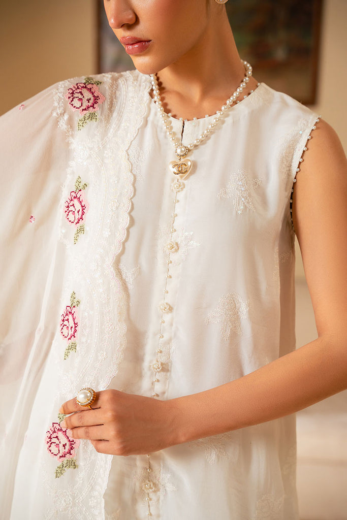 Cross Stitch | Luxe Atelier 25 | WHITE WHISPER