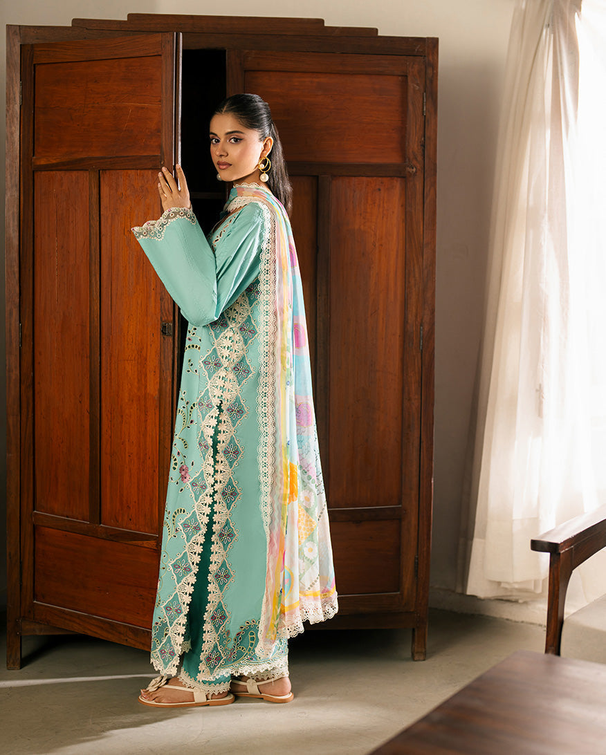 Roheenaz | Aashiyana Lawn | Dania