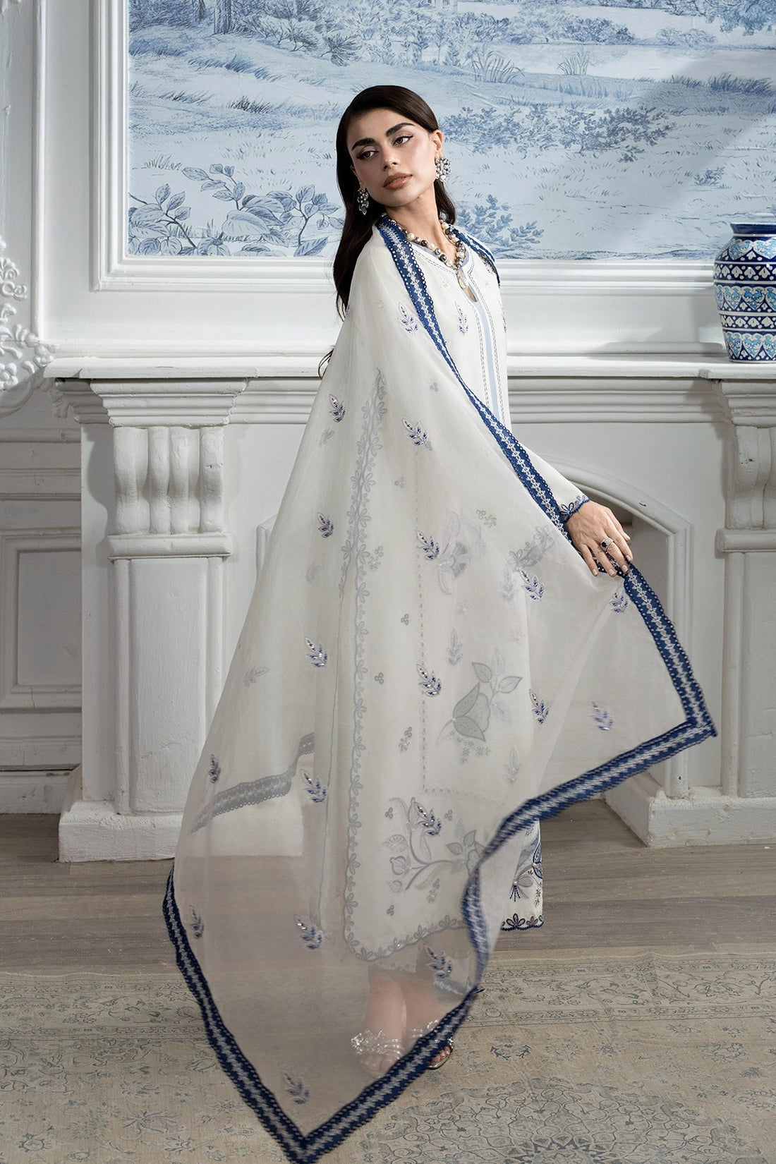 Rangrasiya | Lumeire Silk | Luna