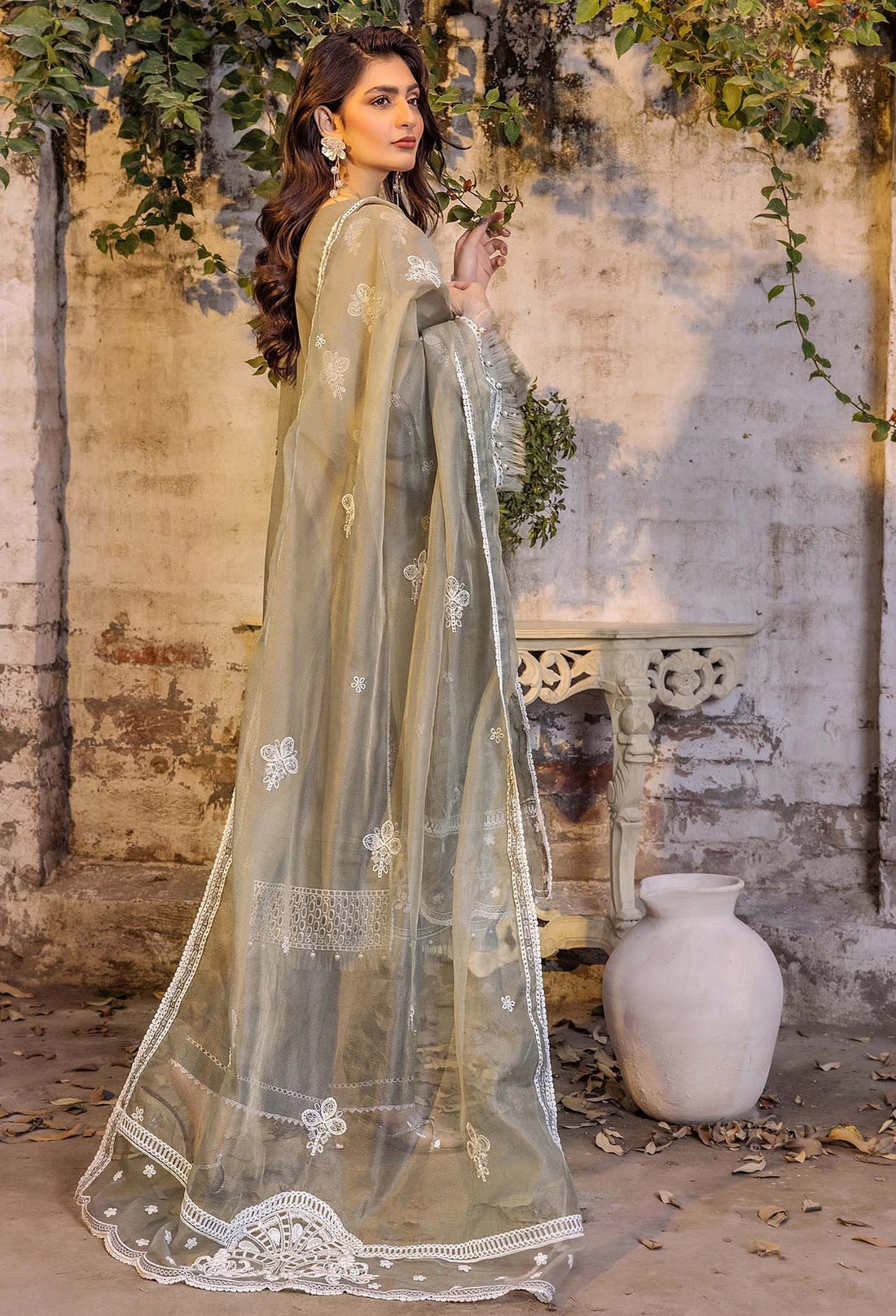 Adans Libas | Inara 25 | CHIKANKARI 4772