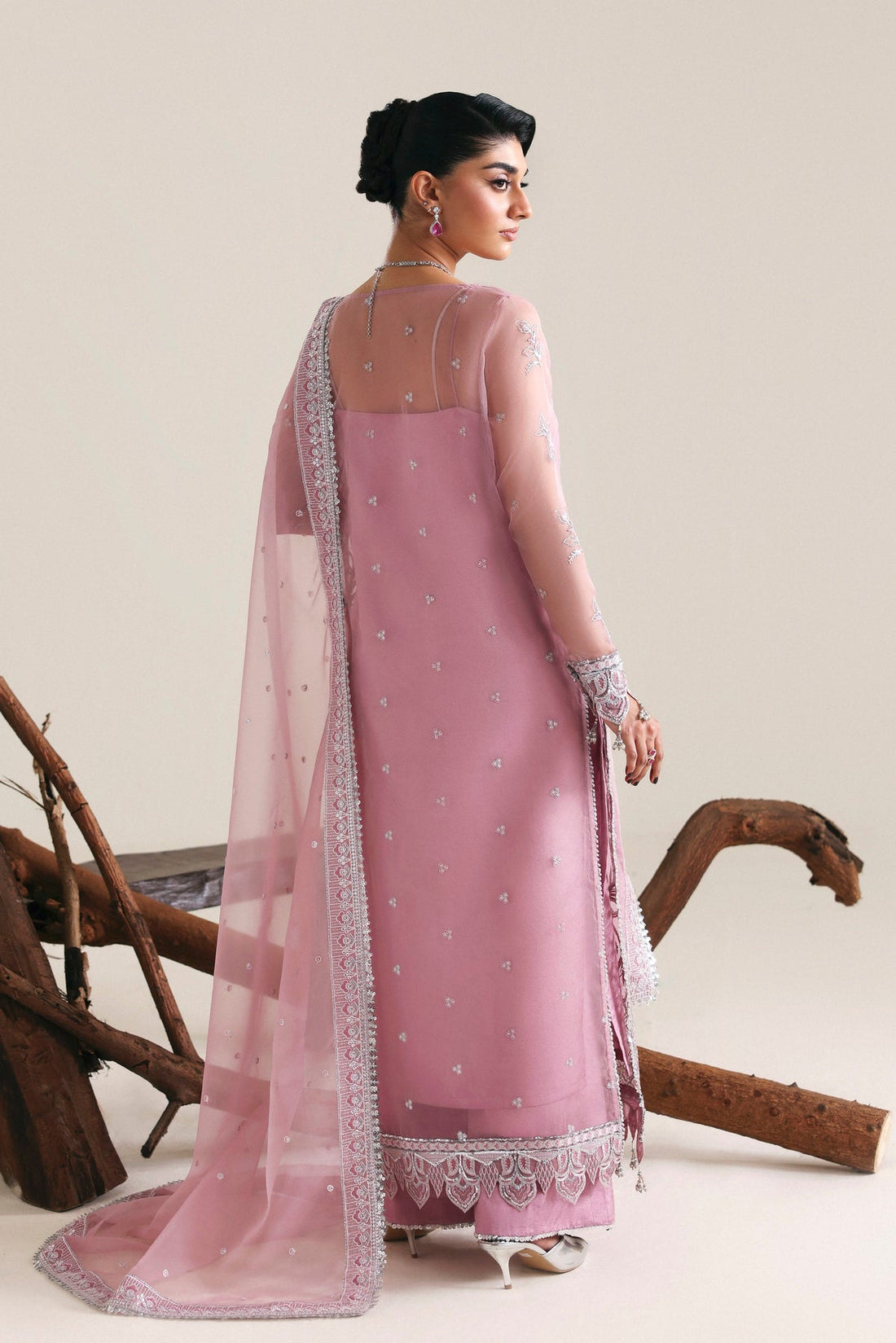 Akbar Aslam | Formal Pret | Vale