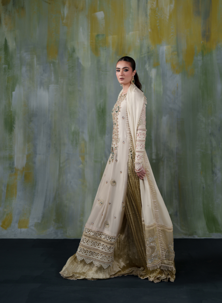 Vasal | Elys Festive Edit 26 | Ivory Gem