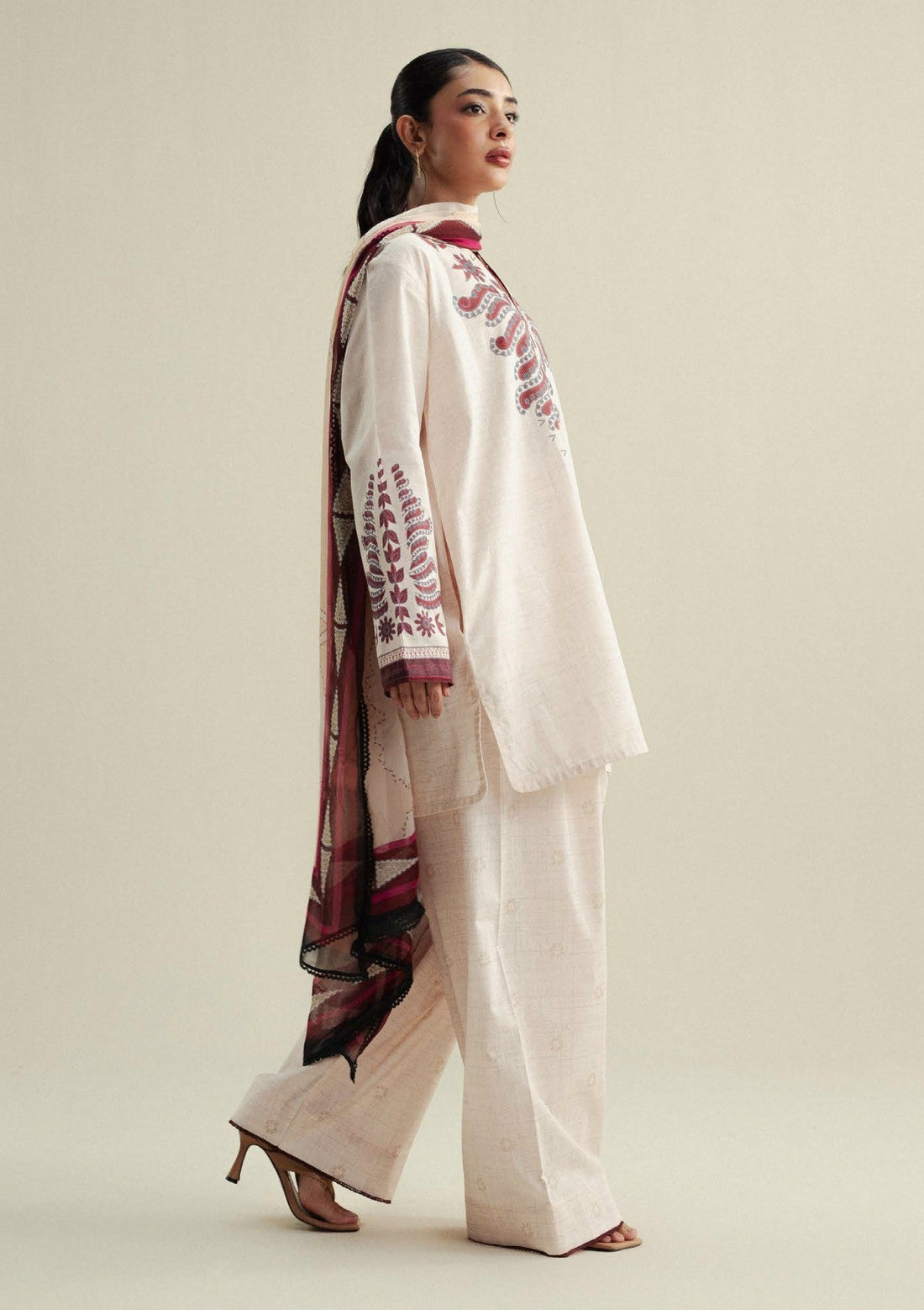 Zara Shahjahan | Coco Prints 25 | Lilt-7B