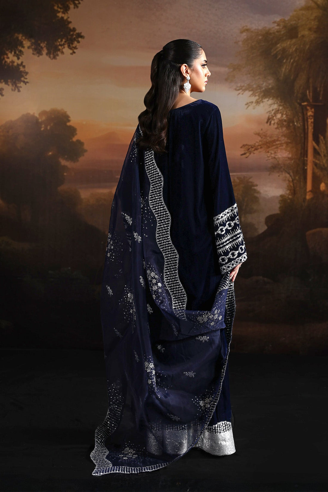 Alizeh | Lamour 25 | AF-VLT-2208-Velvetine