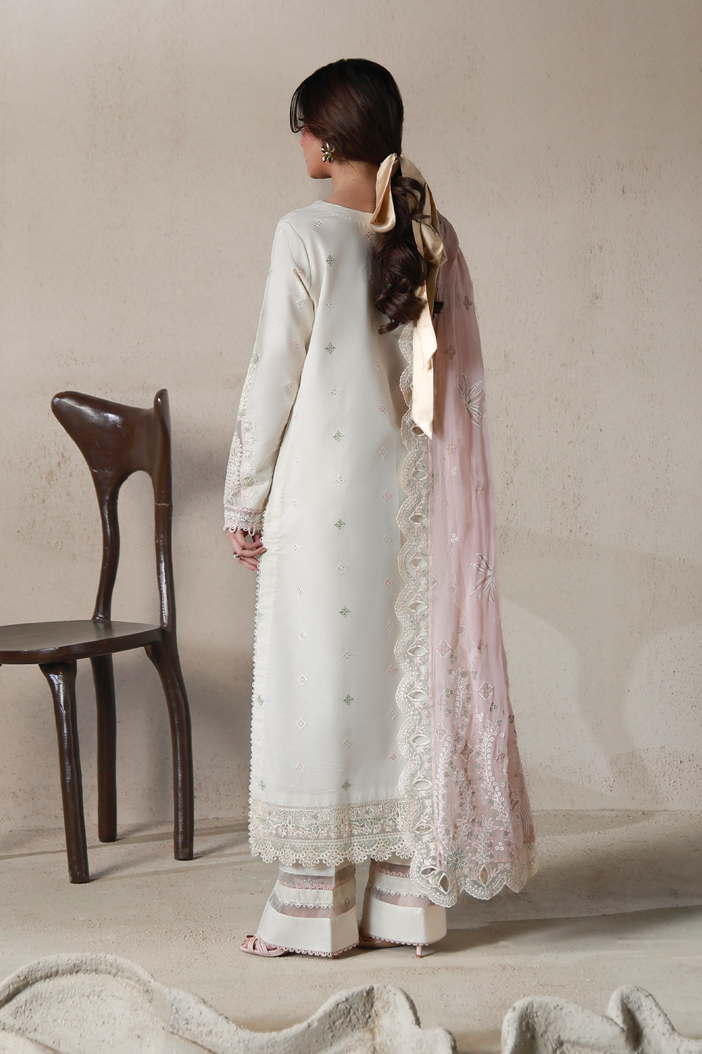 Aabyaan | Saagar Luxury Festive Lawn 26 | NAIRAH (AL-06)