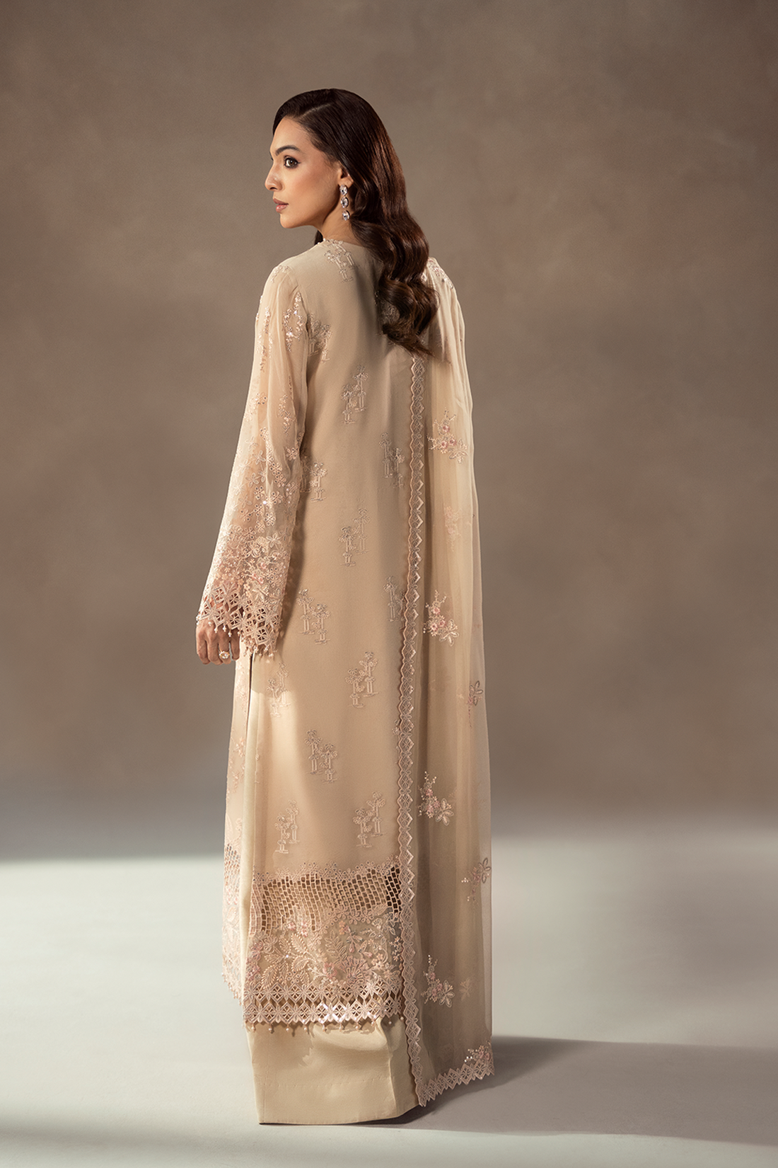 Lavish Premium | Afsanah Formals | CHAMPAGNE BLOSSOM