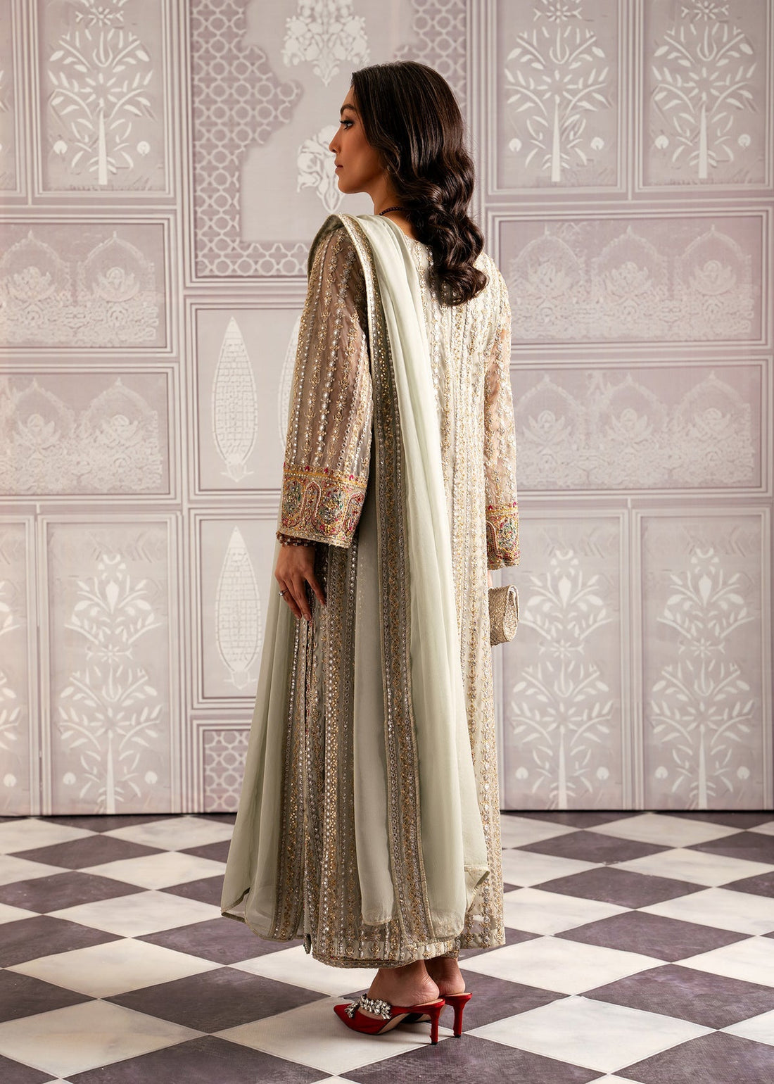 Mahgul | Echoes of Elara | Mint Gold