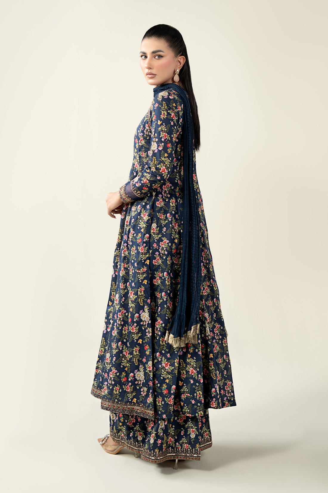 Maria B | Luxury Winter Pret 25 | DW-EA24-81R1-Blue