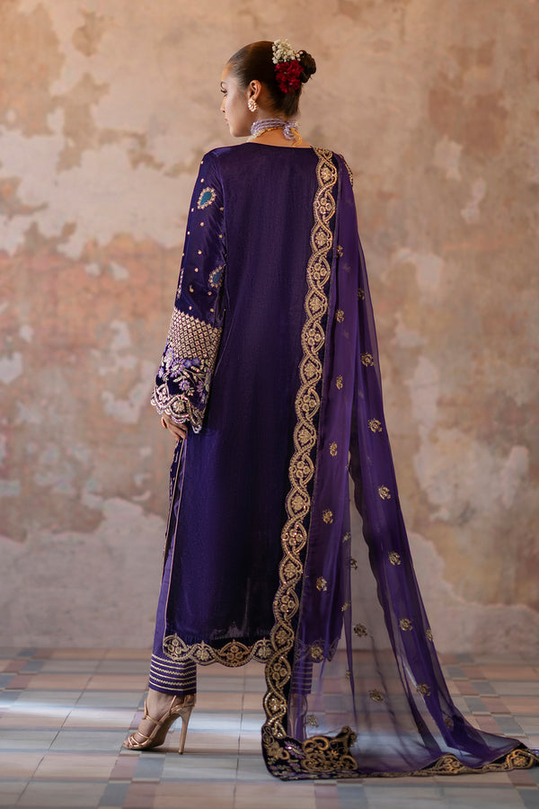 Emaan Adeel | Saanjh Velvet Collection 24 | Aroosh