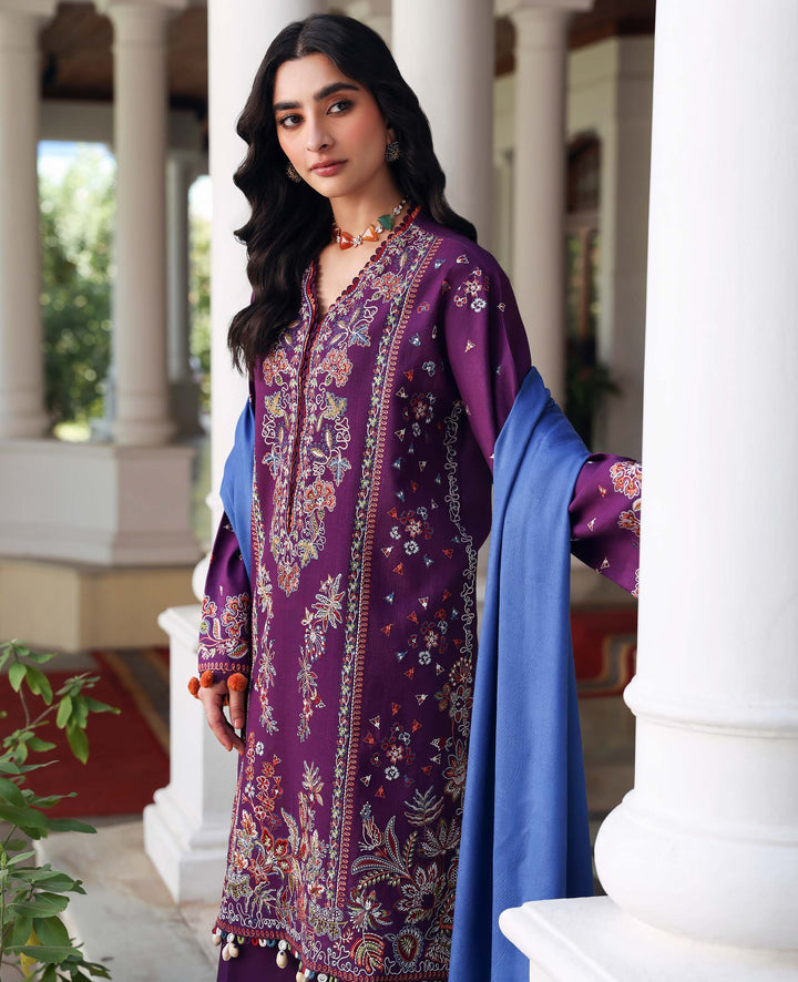 Republic Womenswear | Amaris Luxury Shawl 25 | Kaia