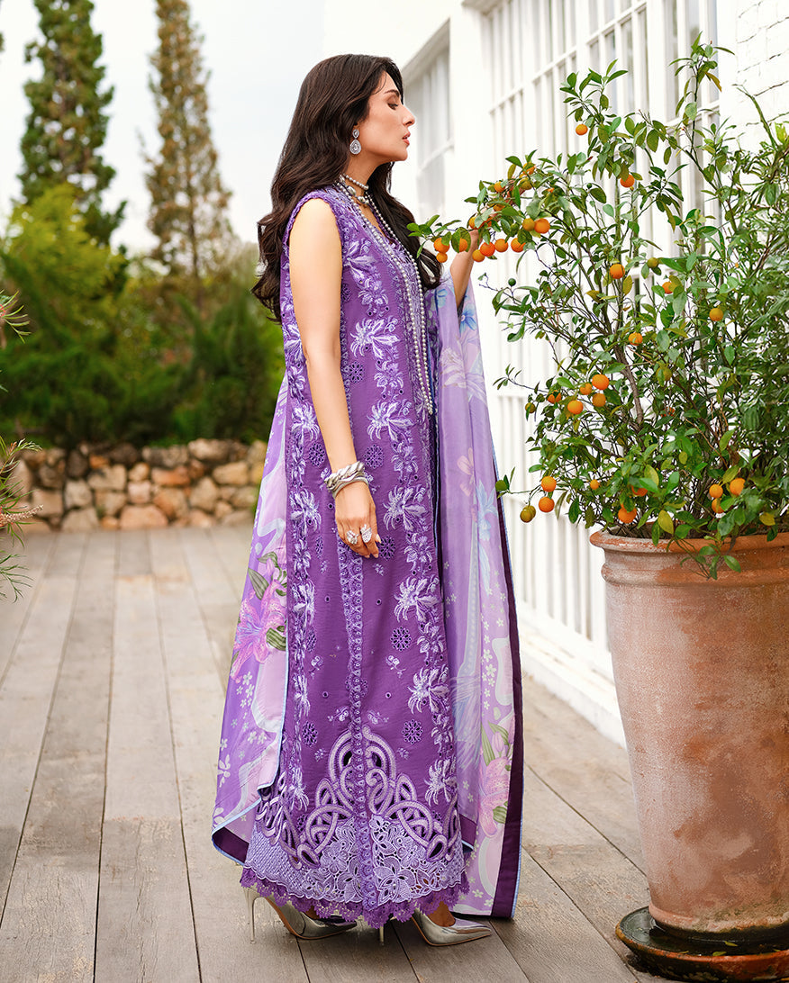 Mushq | Amoi Luxury Lawn | Lovers Lane