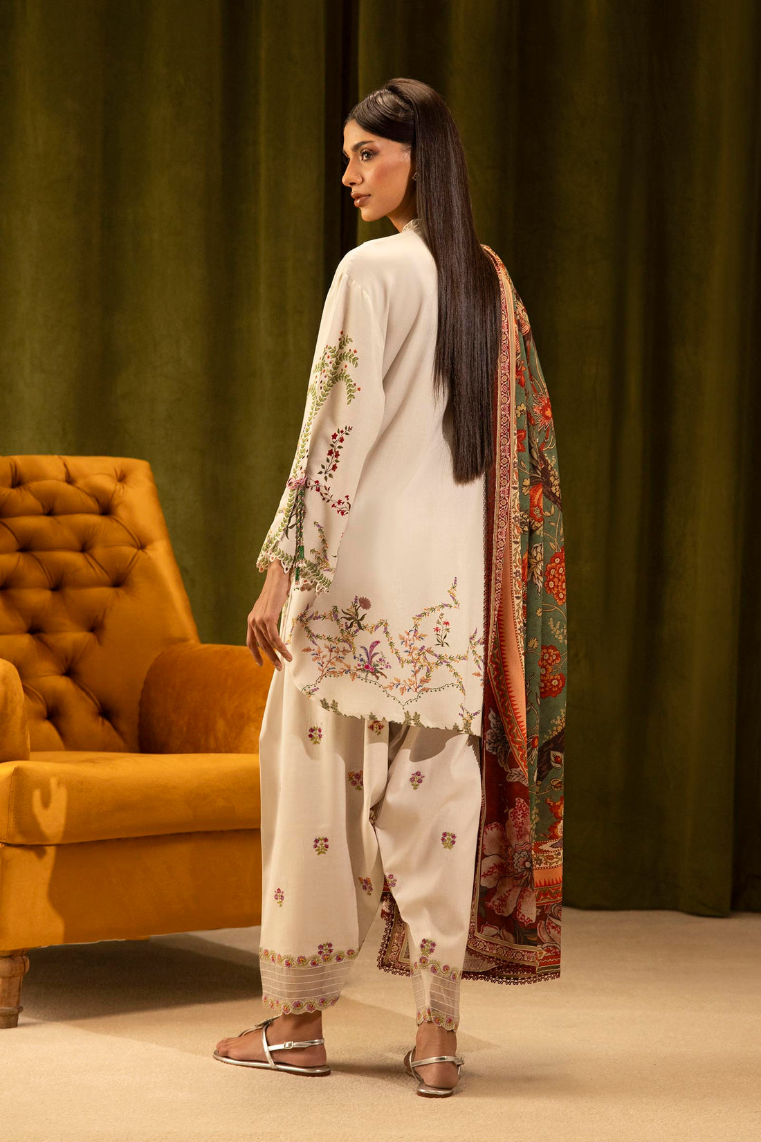 Sana Safinaz | Muzlin Winter 25 | 015A