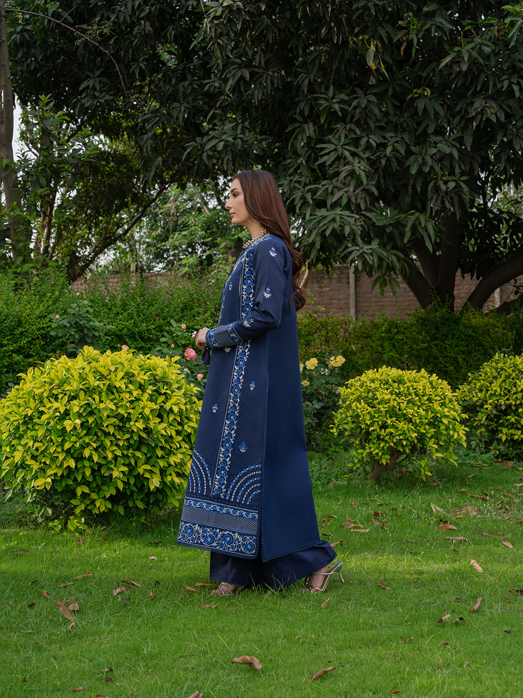 Mahnur | Amaya Lawn 26 | MU-01