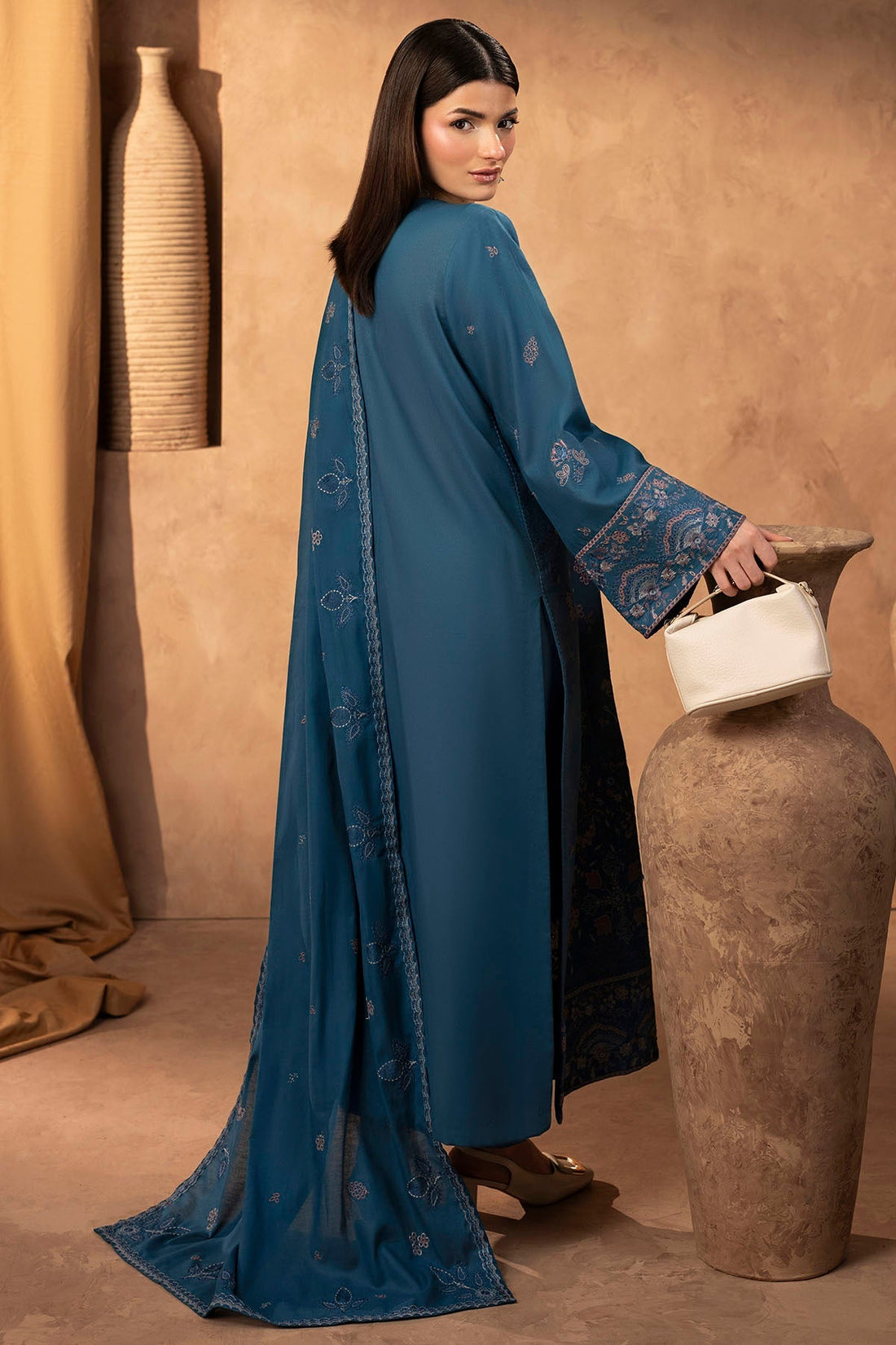 Motifz | Premium Winter 25 | 5677-MEADOW