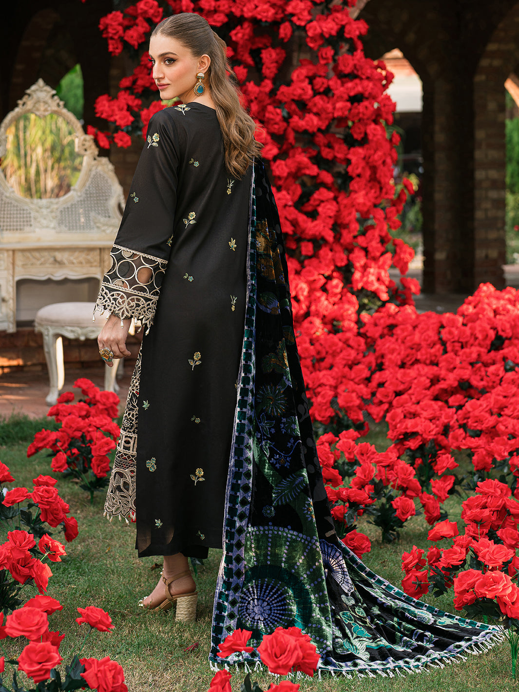 Mahnur | Nazakat Luxury Winter | NYRA