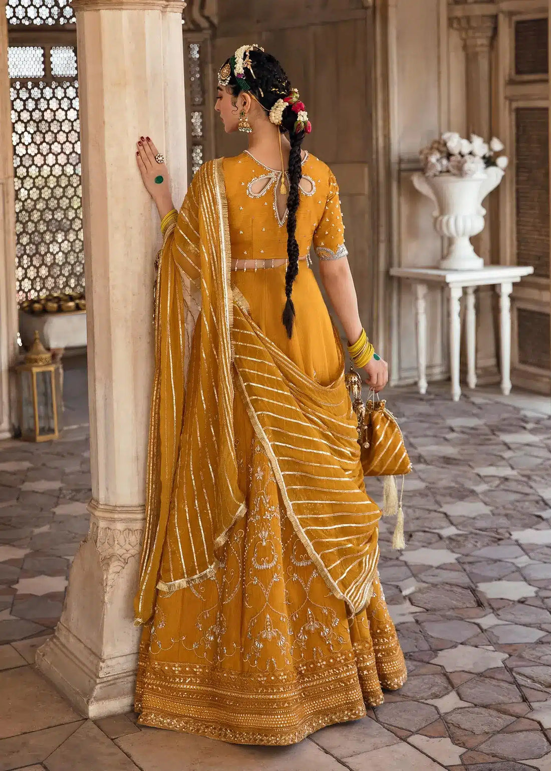 Mahum Asad | Gul Posh Luxury Formals â23 | Nazneen