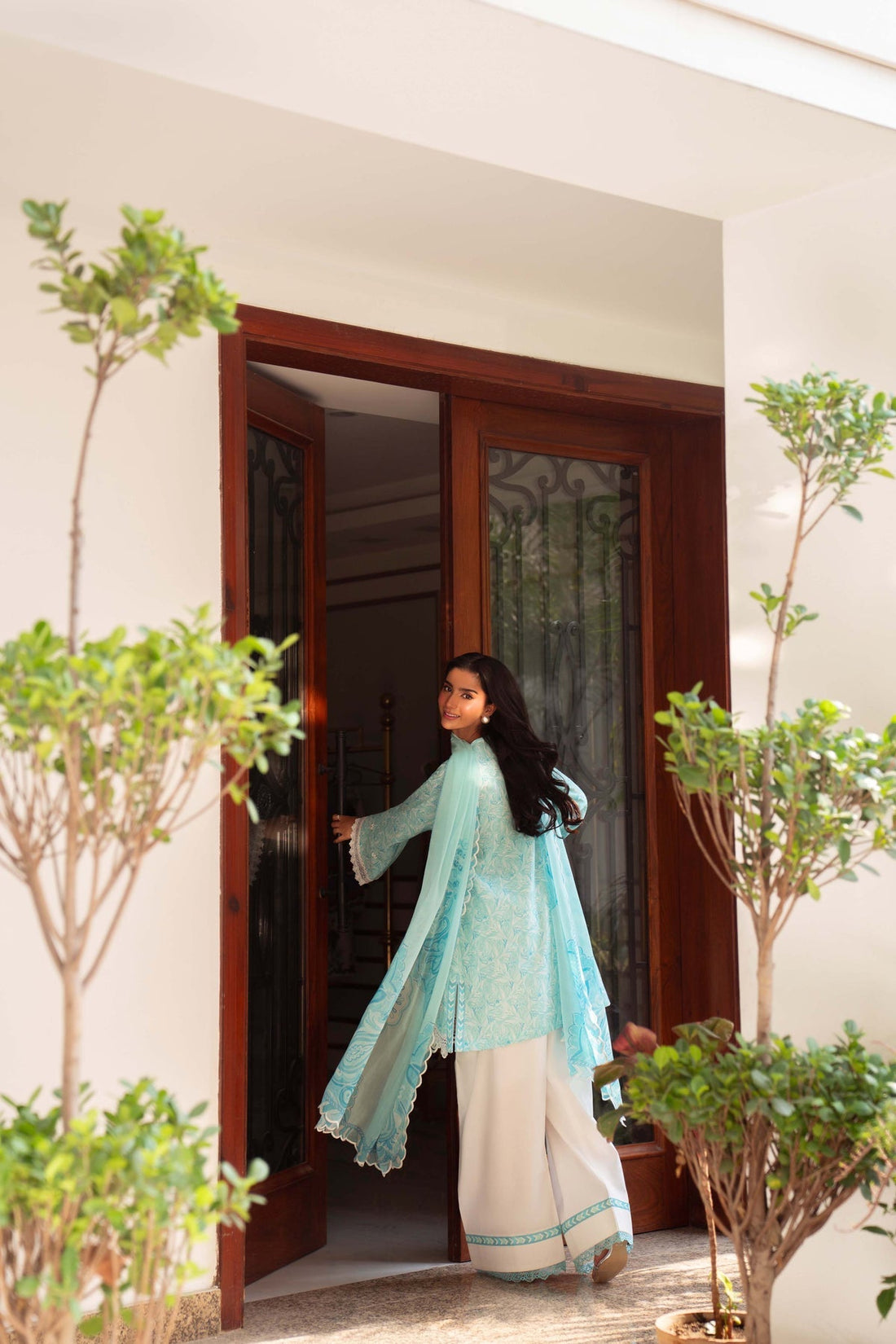 Sable Vogue | Lila Lawn 25 | SAL-06-25