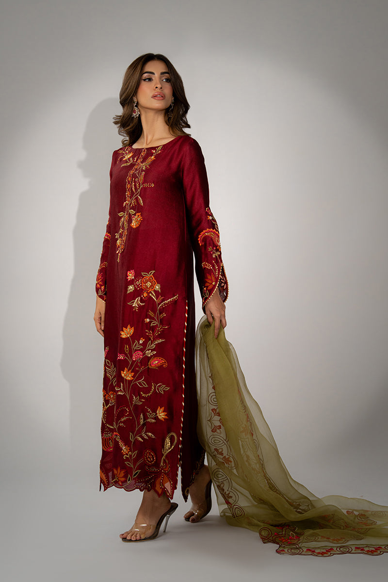 Mina Hassan | Winter 25 | Sia