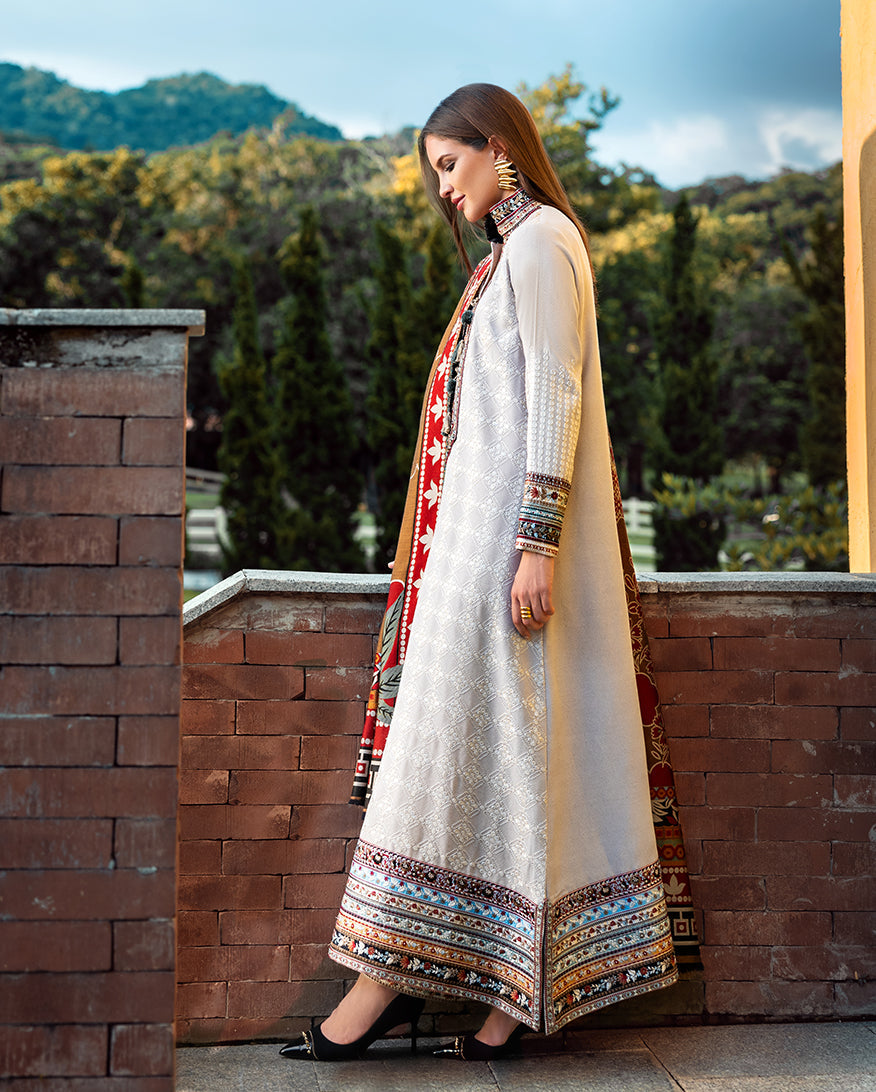 Mushq | Winter Broadway 25 | Tuscan Dawn