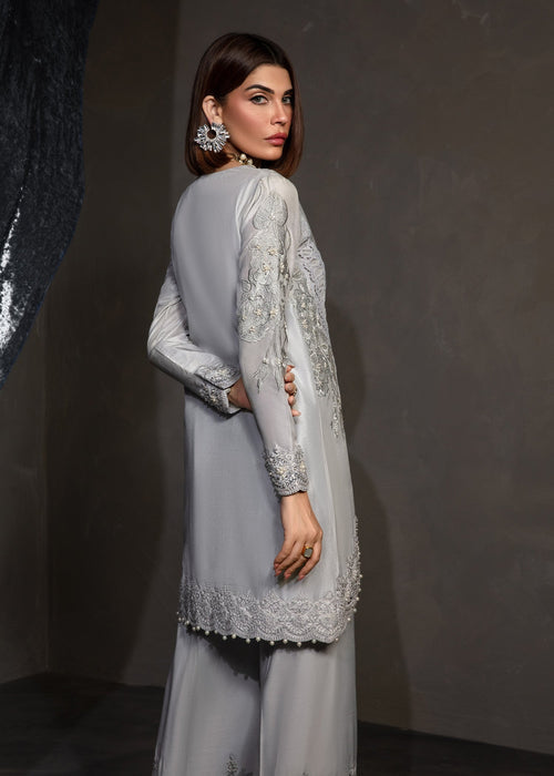 Saira Shakira | Zarae Luxury Pret | Saffron